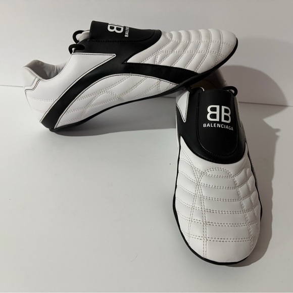 Balenciaga Men's Zen Quilted White and Black Sneakers sz 9